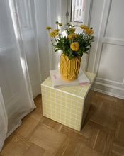 Load image into Gallery viewer, Cube - Light yellow