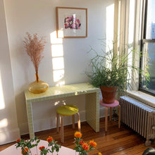 Load image into Gallery viewer, Short console table - Light green