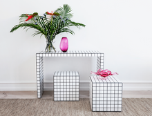 Load image into Gallery viewer, Short console table - White