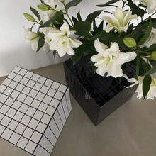 Load image into Gallery viewer, Cube - Black