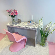 Load image into Gallery viewer, Short console table - Creme